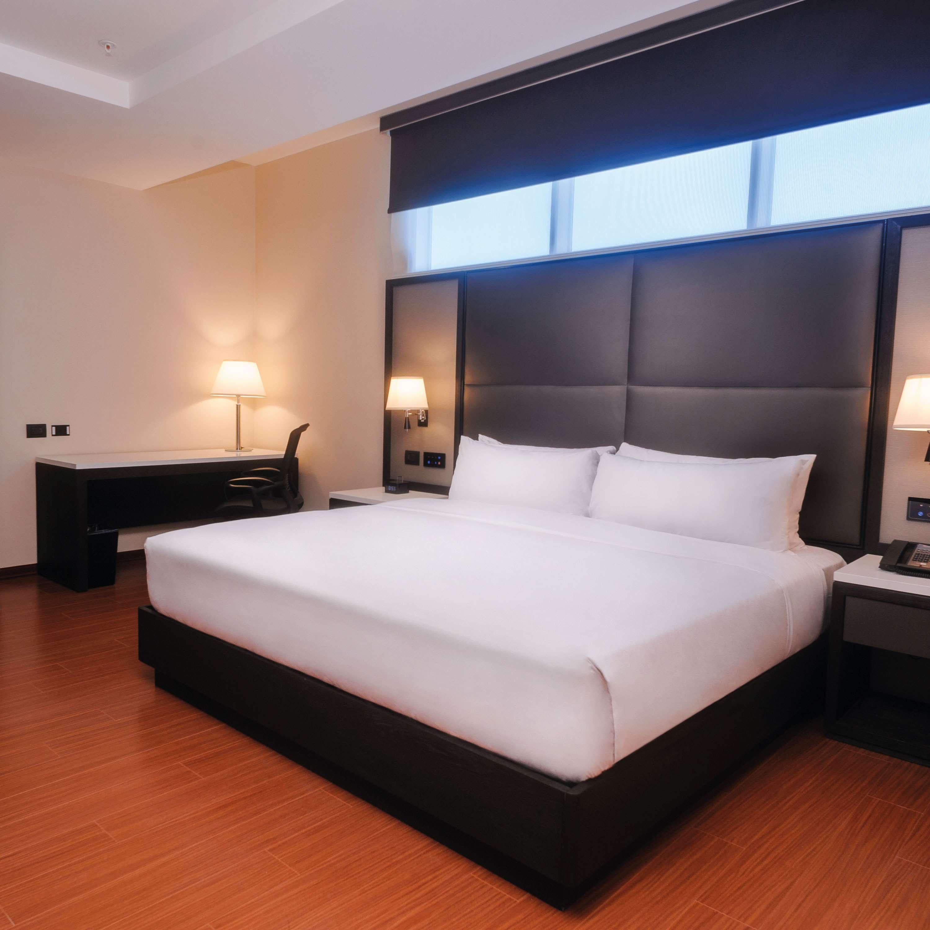 Hilton Garden Surco 5*
