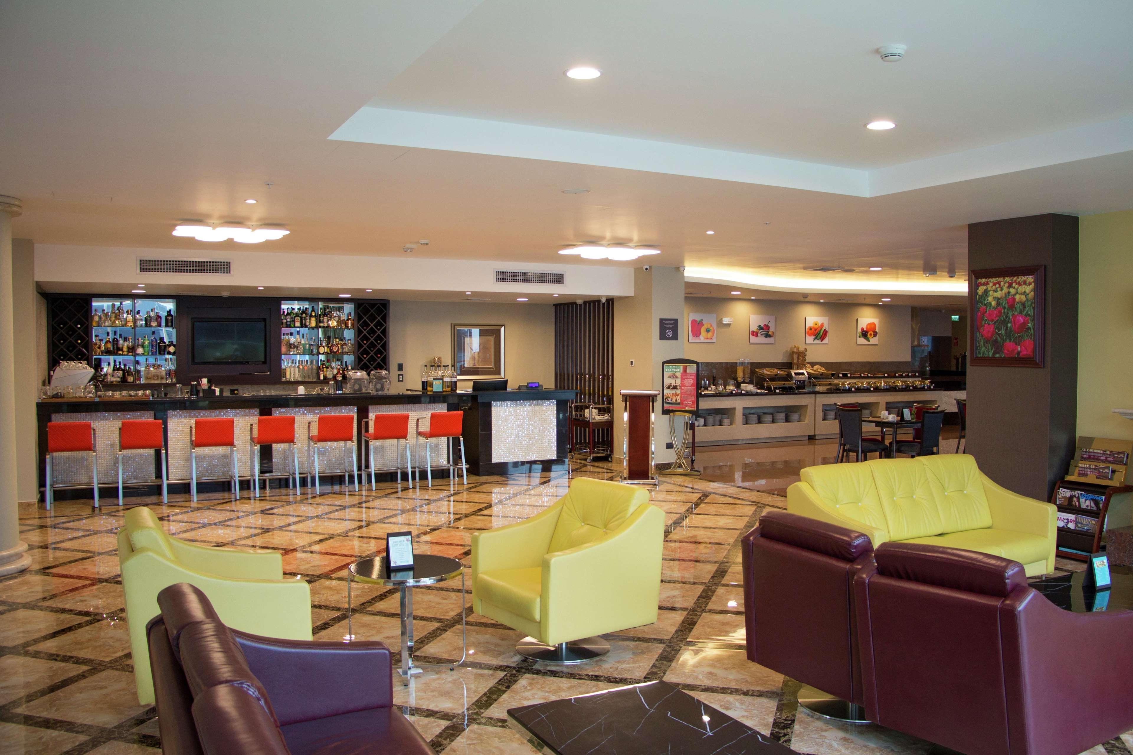 Hotel Hilton Garden Surco 5*